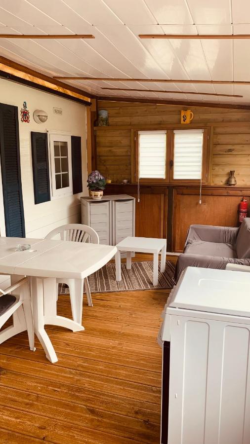 Petite Maison Dans La Prairie Cabanac-et-Villagrains Exterior photo